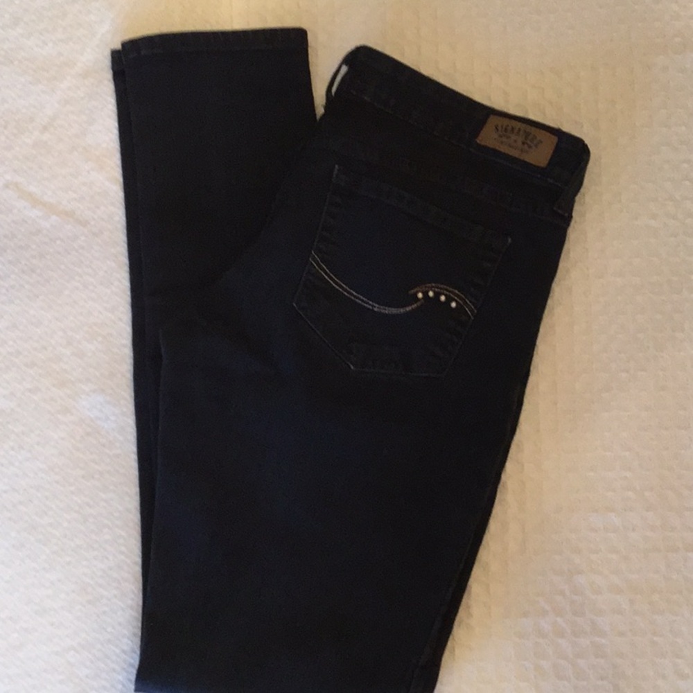 Black Levi jeans